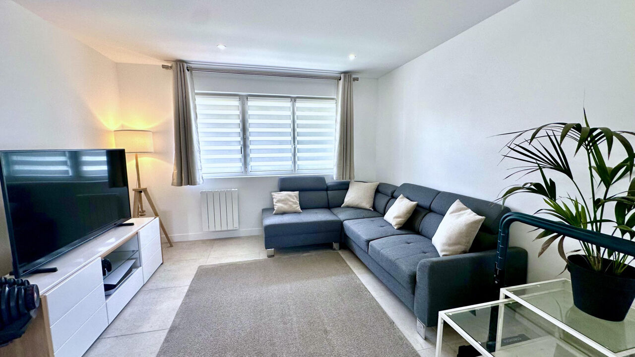 maison 10 pièces 200 m2 à vendre à Noisy-le-Grand (93160)