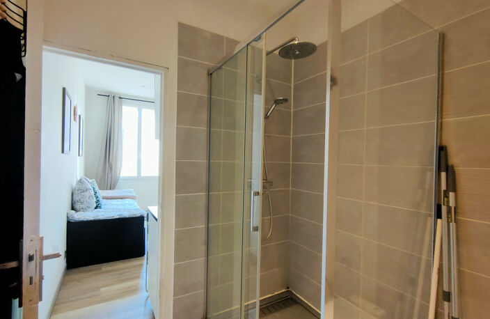 vente STUDIO  22m2 rénové méditerranée — photo 4