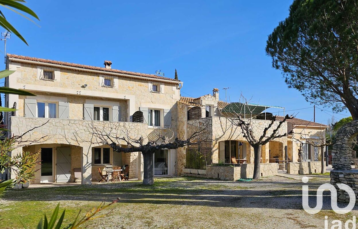 maison 15 pièces 365 m2 à vendre à Saint-Rémy-de-Provence (13210)