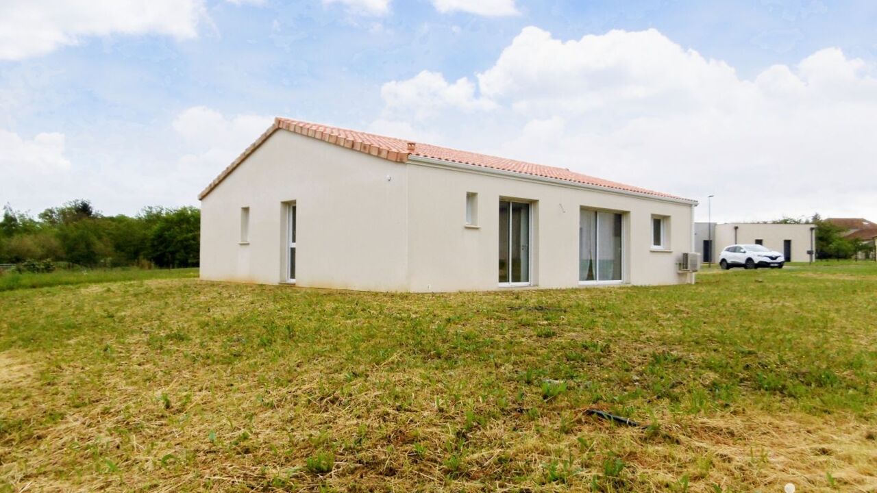 maison 6 pièces 114 m2 à vendre à Chapelle-Viviers (86300)