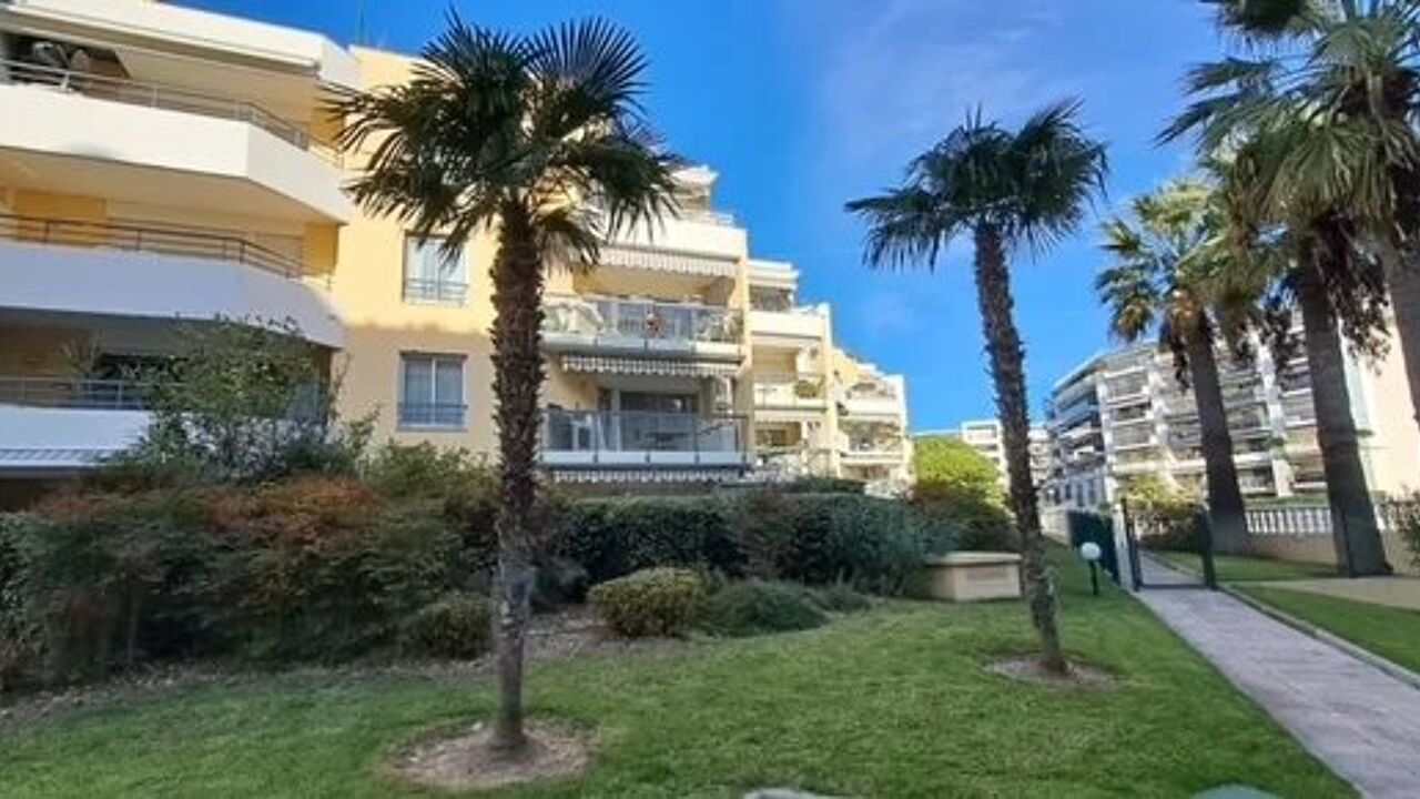 appartement 2 pièces 52 m2 à vendre à Cagnes-sur-Mer (06800)