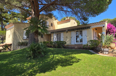 location de vacances maison 1 800 € / mois à proximité de Toulon (83200)