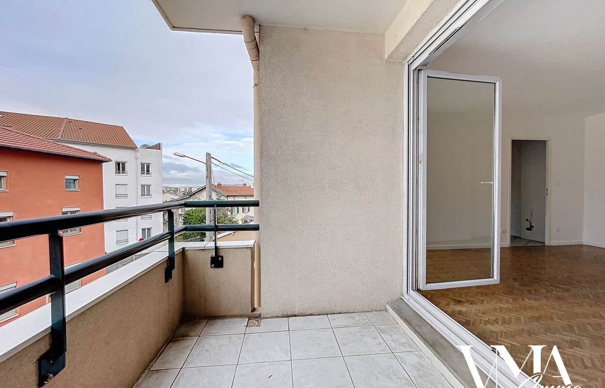 appartement 3 pièces 64 m2 à vendre à Décines-Charpieu (69150)