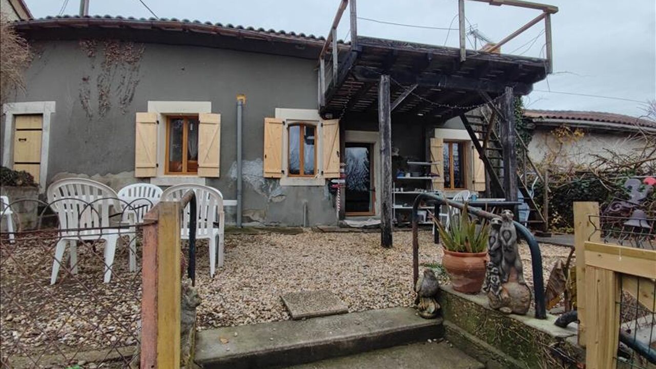 maison 5 pièces 94 m2 à vendre à Chalais (16210)