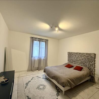 Maison 5 pièces 250160 €