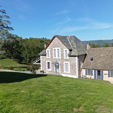 Maison 8 pièces 499800 €