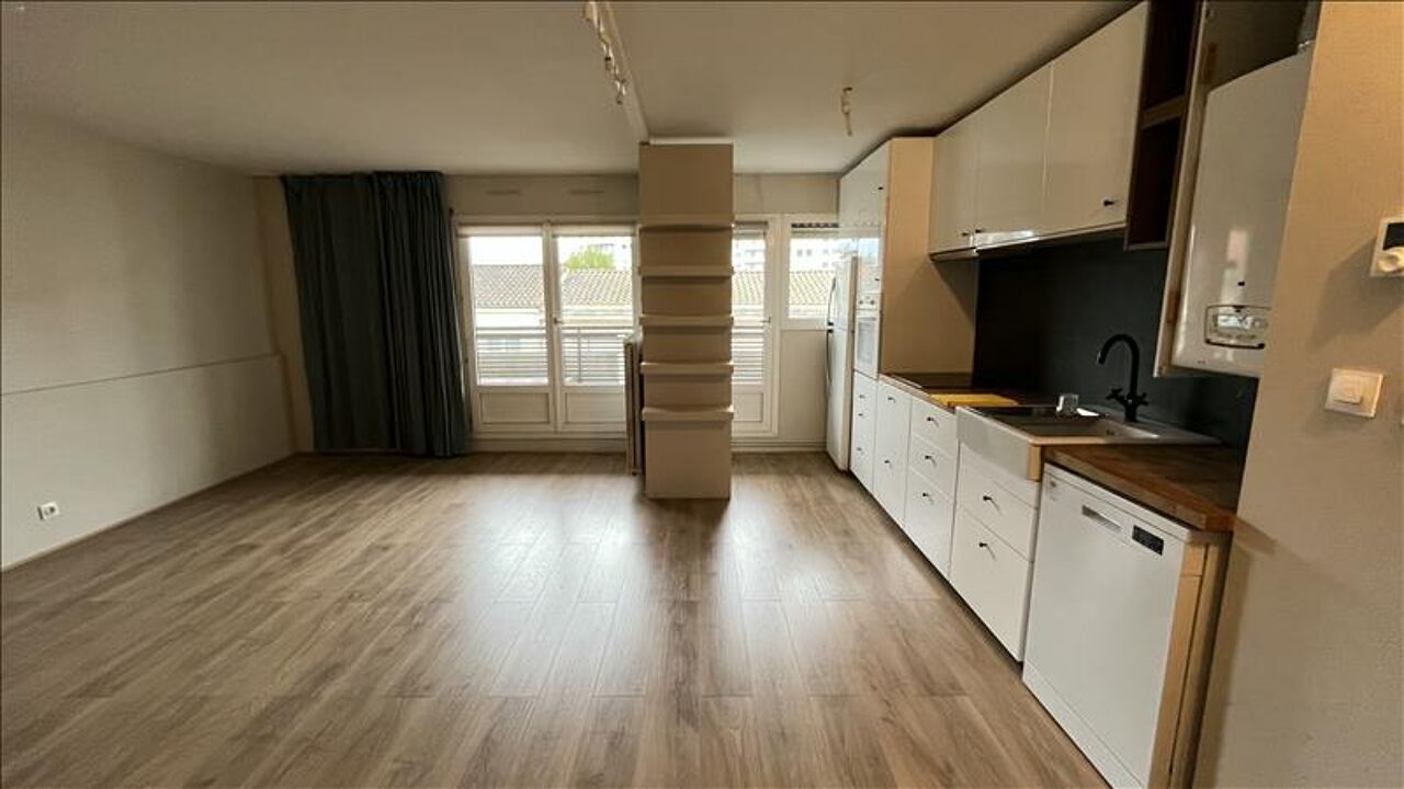 appartement 3 pièces 65 m2 à vendre à Bordeaux (33300)