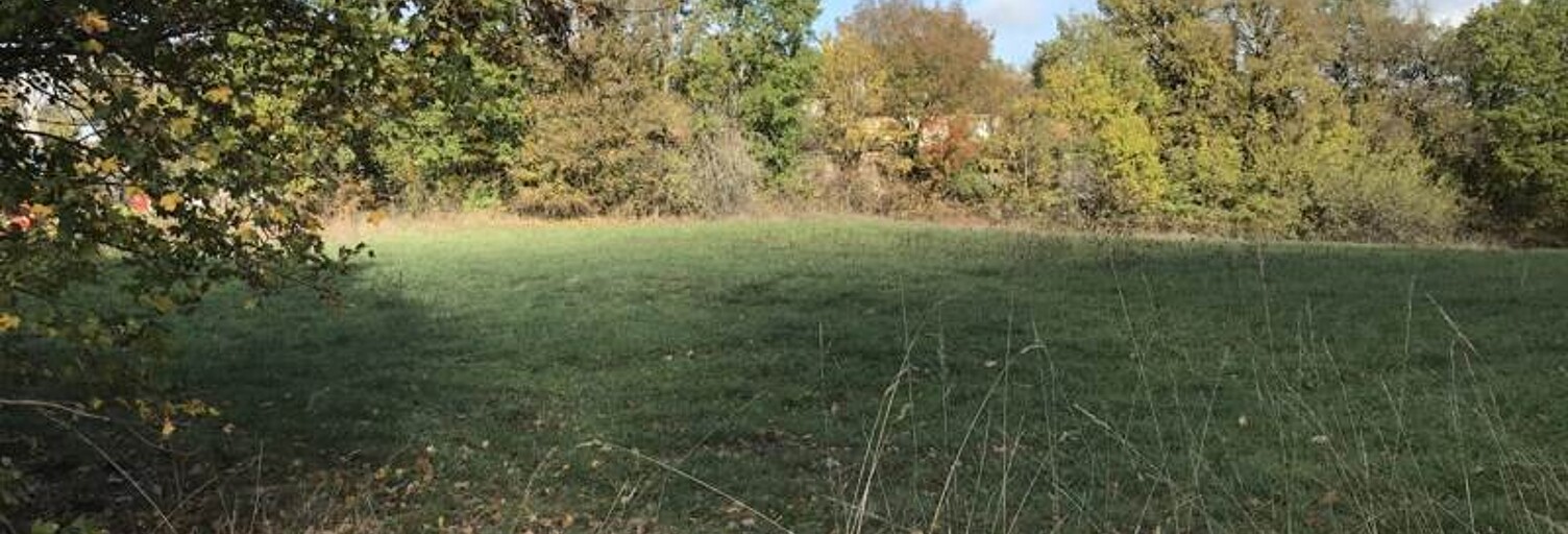 Terrain  4368 m² à vendre à Vailhourles (12200)