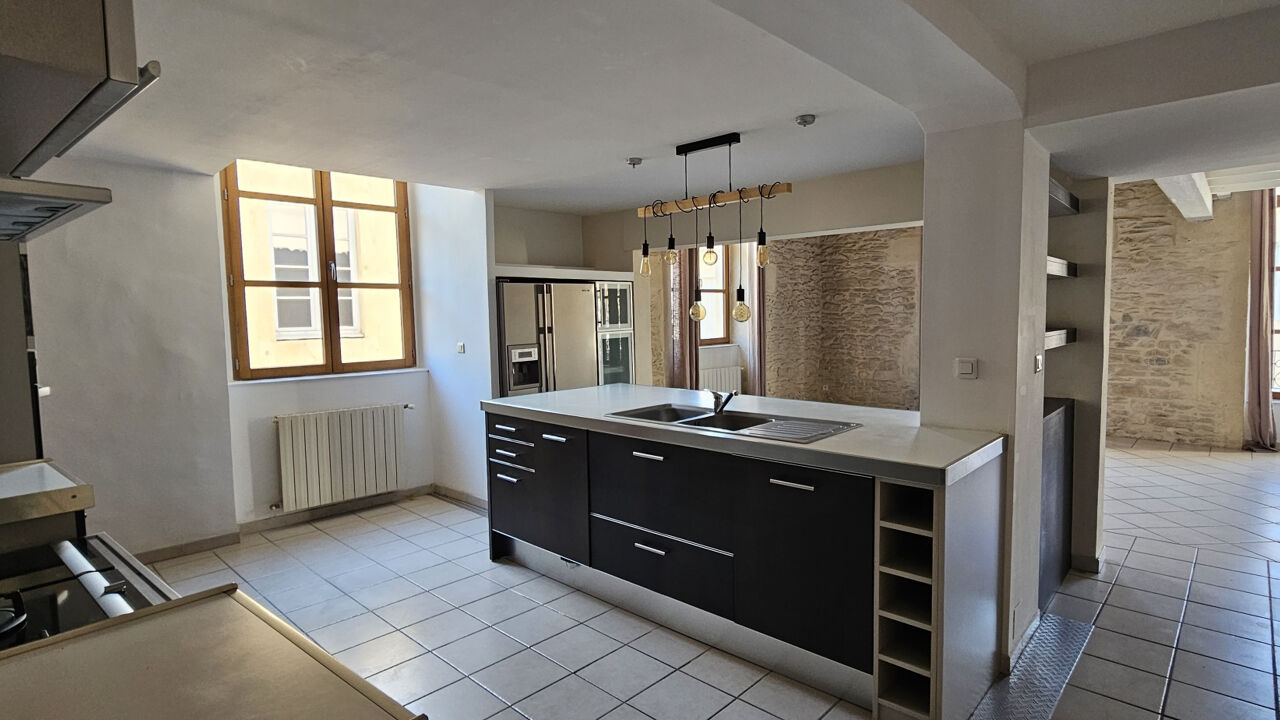 appartement 6 pièces 135 m2 à louer à Nîmes (30000)