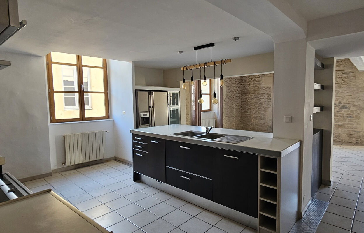 appartement 6 pièces 135 m2 à louer à Nîmes (30000)