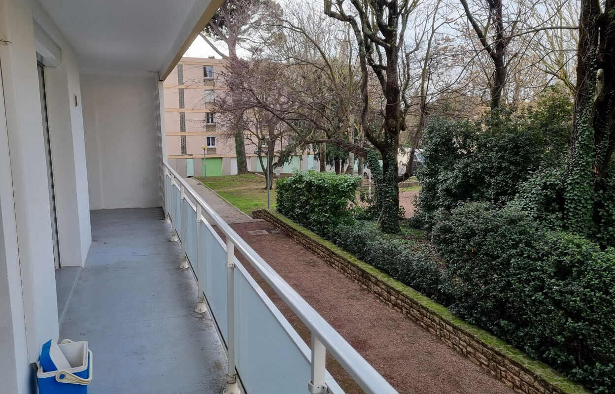 appartement 4 pièces 73 m2 à vendre à Morières-Lès-Avignon (84310)