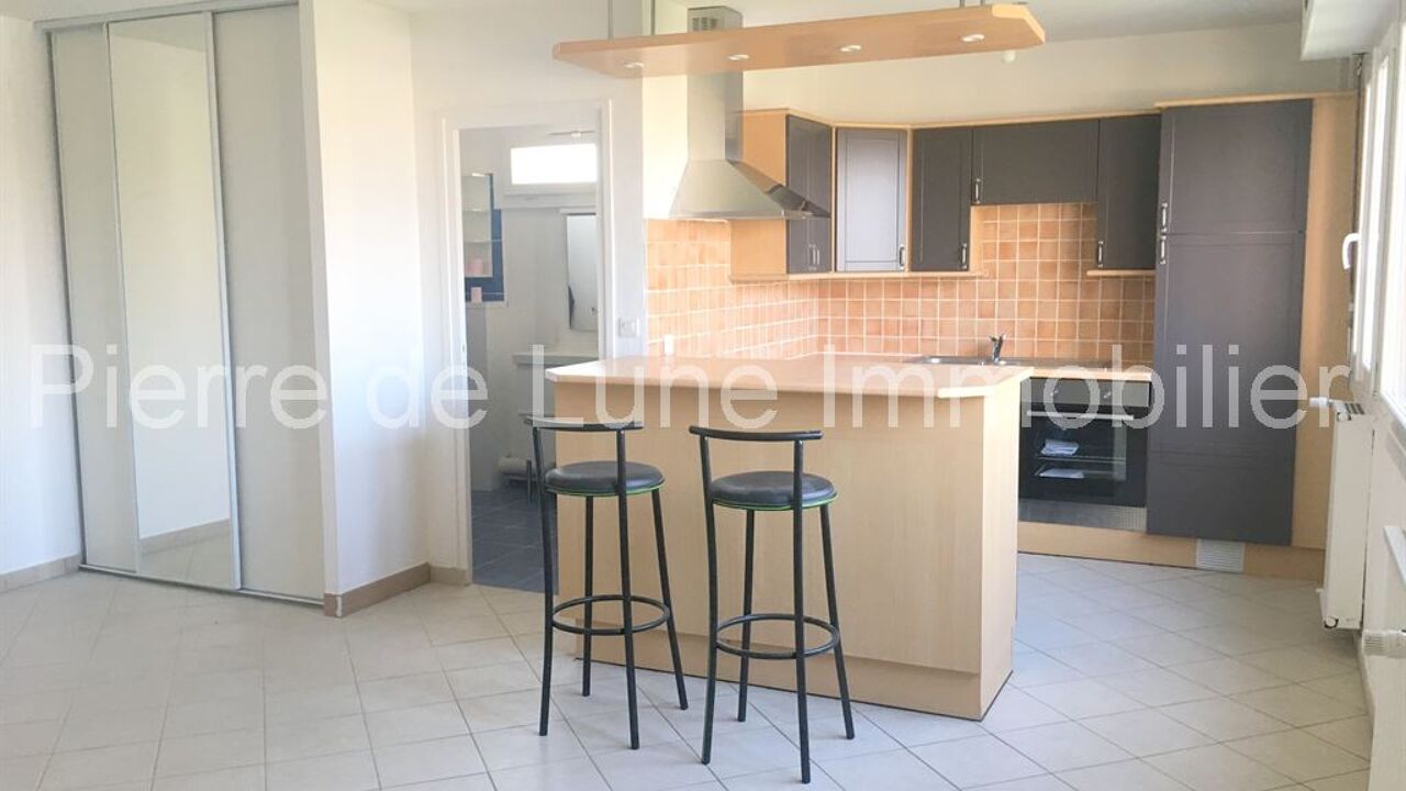 appartement 1 pièces 37 m2 à louer à Sainte-Foy-Lès-Lyon (69110)