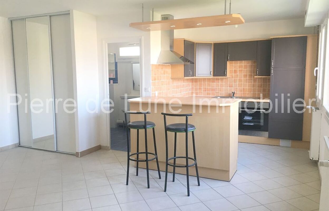 appartement 1 pièces 37 m2 à louer à Sainte-Foy-Lès-Lyon (69110)