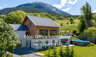 Maison 9 Pièces 255 m² à vendre à Saint-André-d'Embrun (05200)