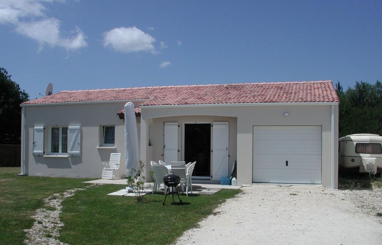 maison 4 pièces 85 m2 à louer à Étaules (17750)