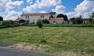 Terrain  660 m² à vendre à Lairoux (85400)