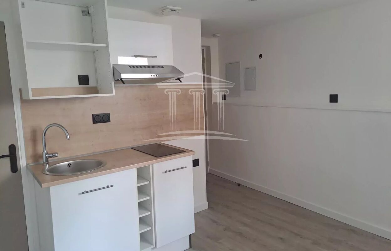 appartement  pièces 26 m2 à louer à Bédarrides (84370)