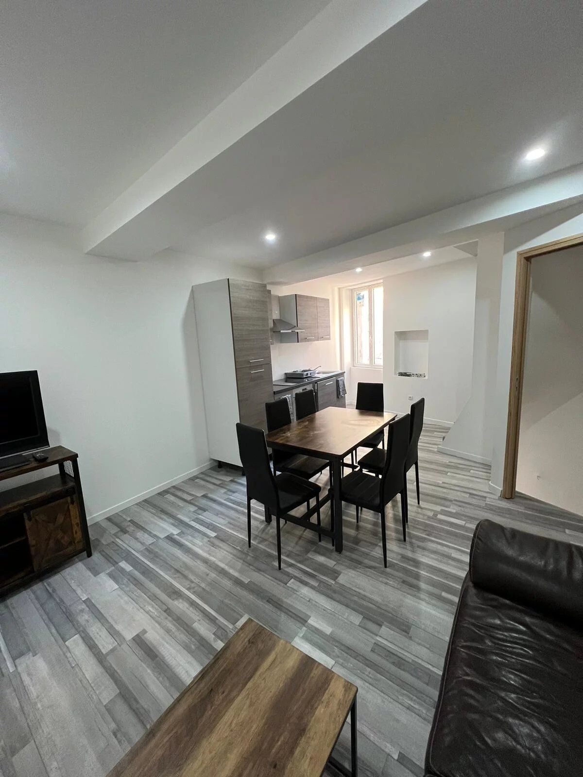 Maison de Village   T4 à vendre Val (Le) 83143