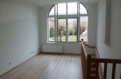 location appartement 644 € CC /mois à proximité de Saint-Ay (45130)