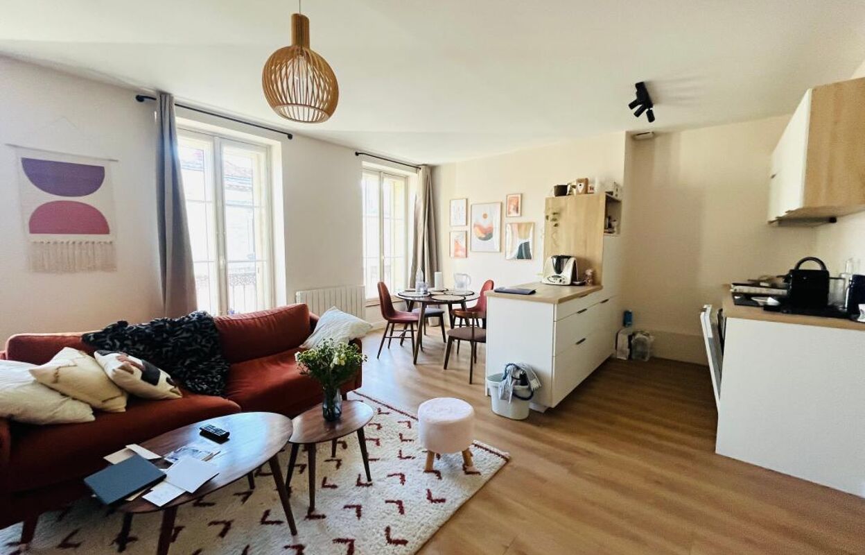 appartement 3 pièces 60 m2 à louer à Bordeaux (33000)