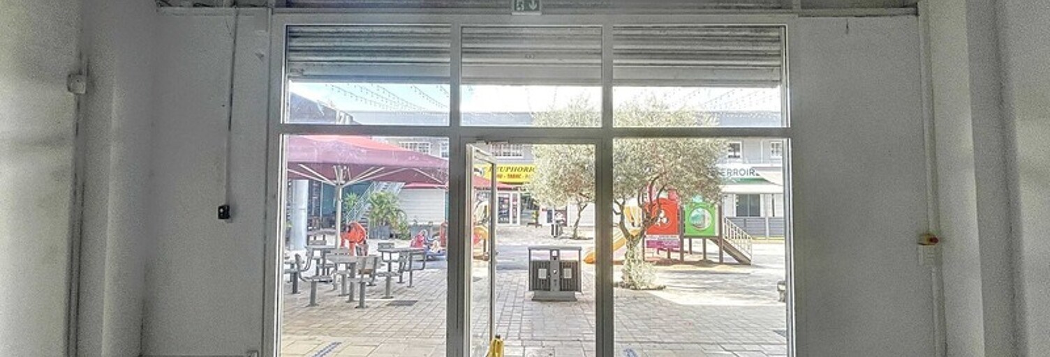 Commerce 1 Pièce 93 m² à louer à Baie-Mahault (97122)