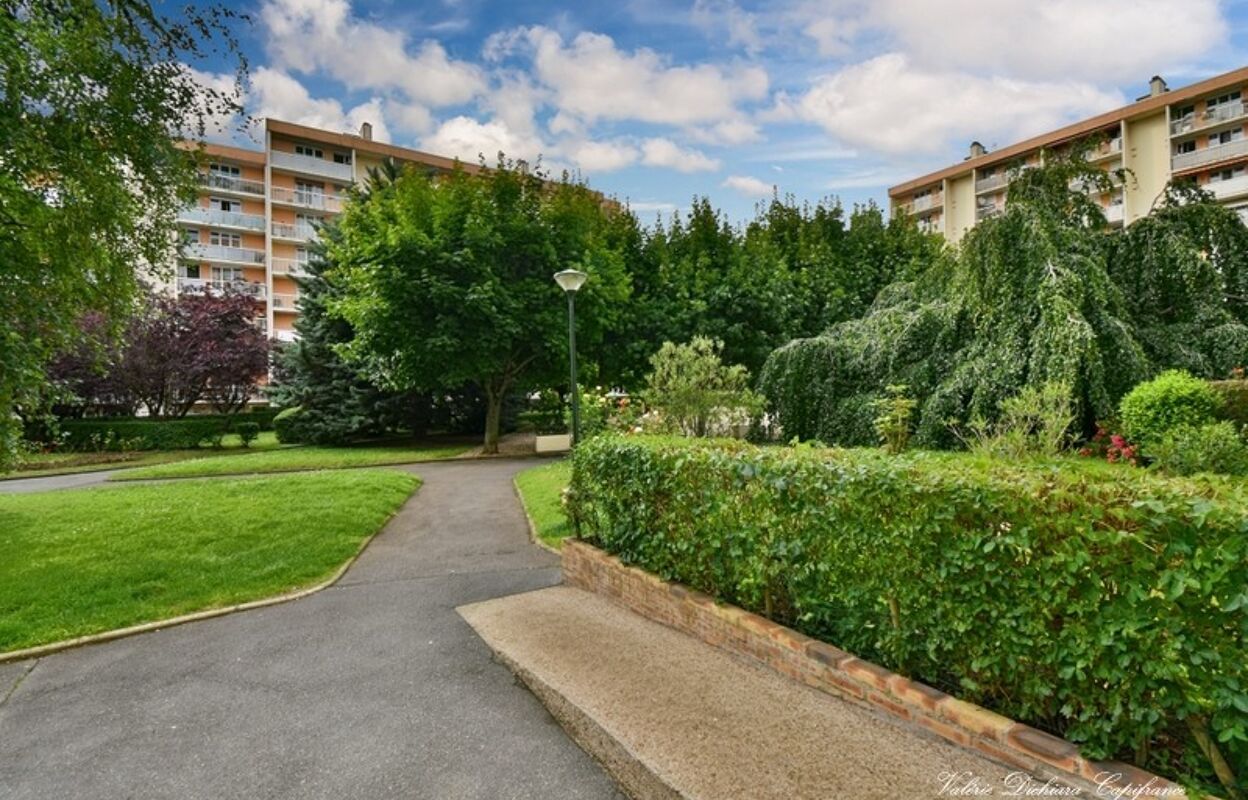 appartement 4 pièces 79 m2 à vendre à Chilly-Mazarin (91380)