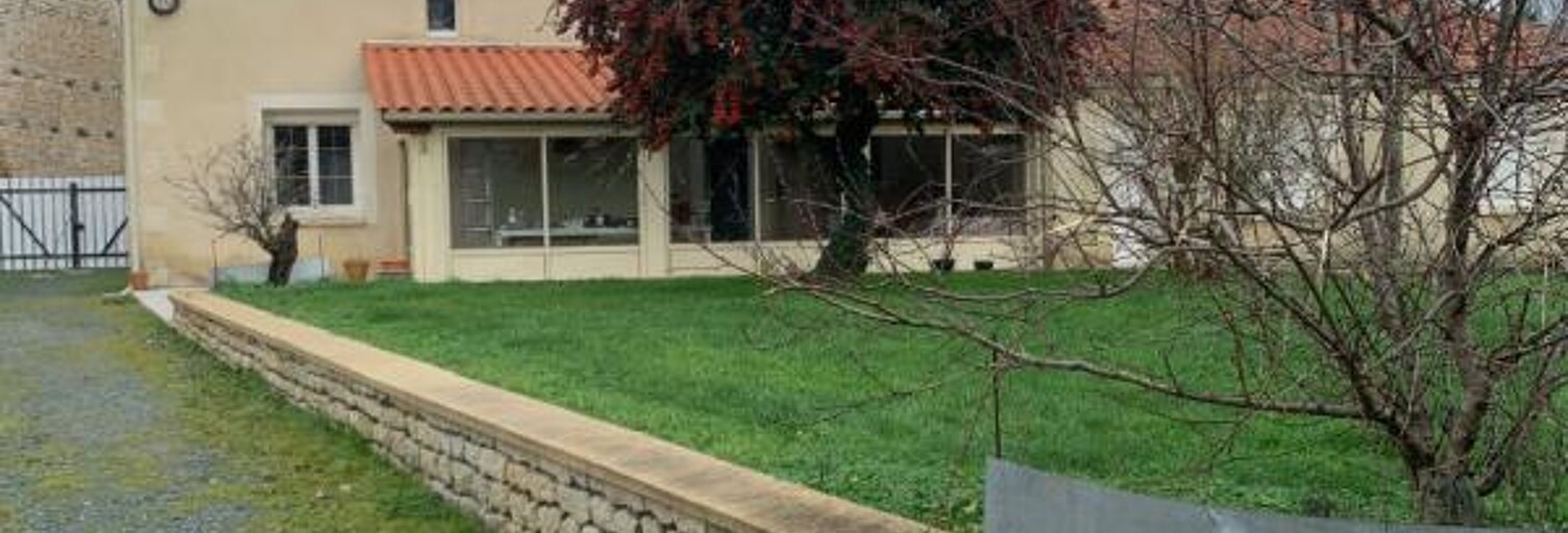 Maison 8 Pièces 130 m² à vendre à Mouzeuil-Saint-Martin (85370)