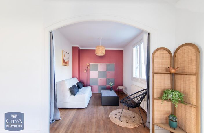 Vente maison 5 pièces 98 m² Chasseneuil-du-Poitou (86360) — photo 2