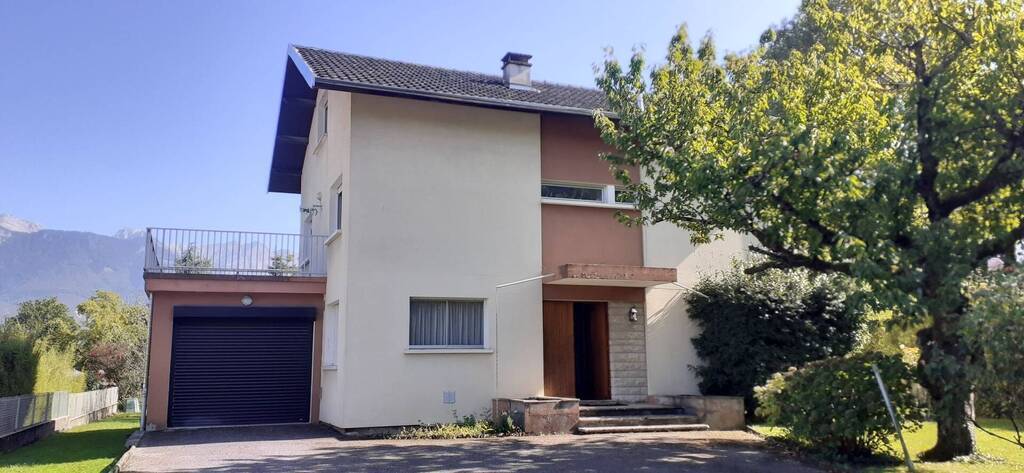 Villa / Maison 5 pièces  à vendre Saint-Jorioz 74410