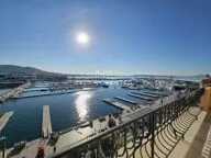 Cannes, face au Vieux Port,  4 pièces avec grande terrasse et pa — photo 2