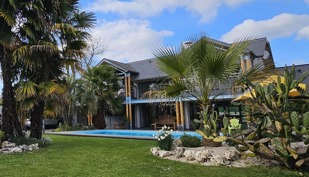 Villa / Maison 9 pièces  à vendre Pau 64000