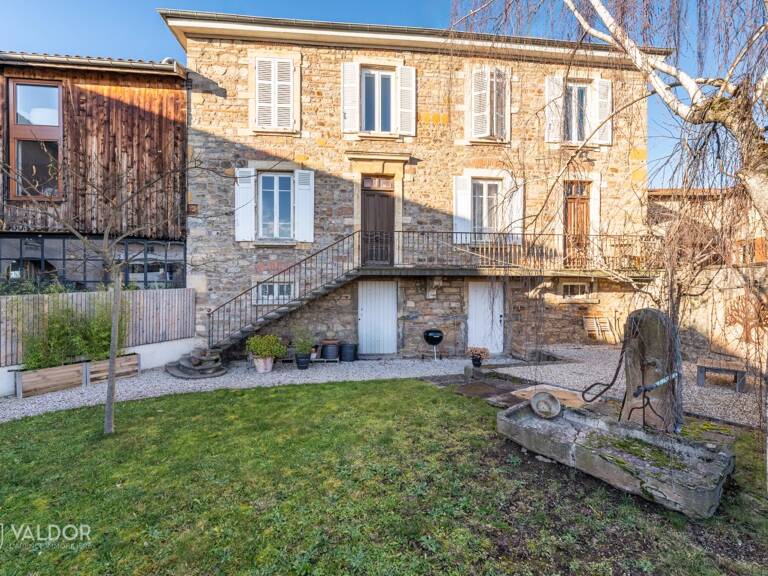 Charmante maison de village avec jardin – Dardilly Le Bourg — photo 1
