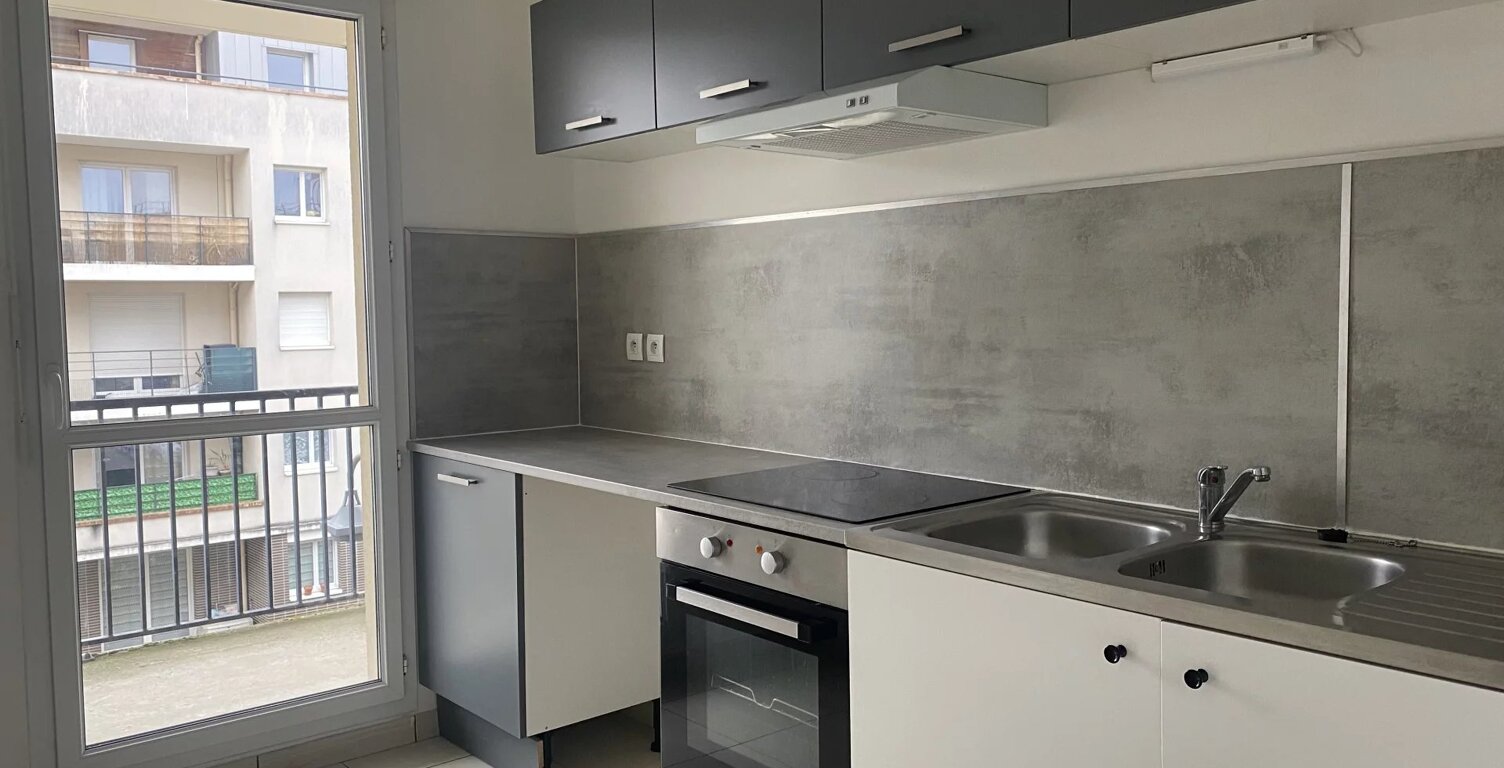 A VENDRE - Appartement 3 pièces Chartres-Lucé — photo 1