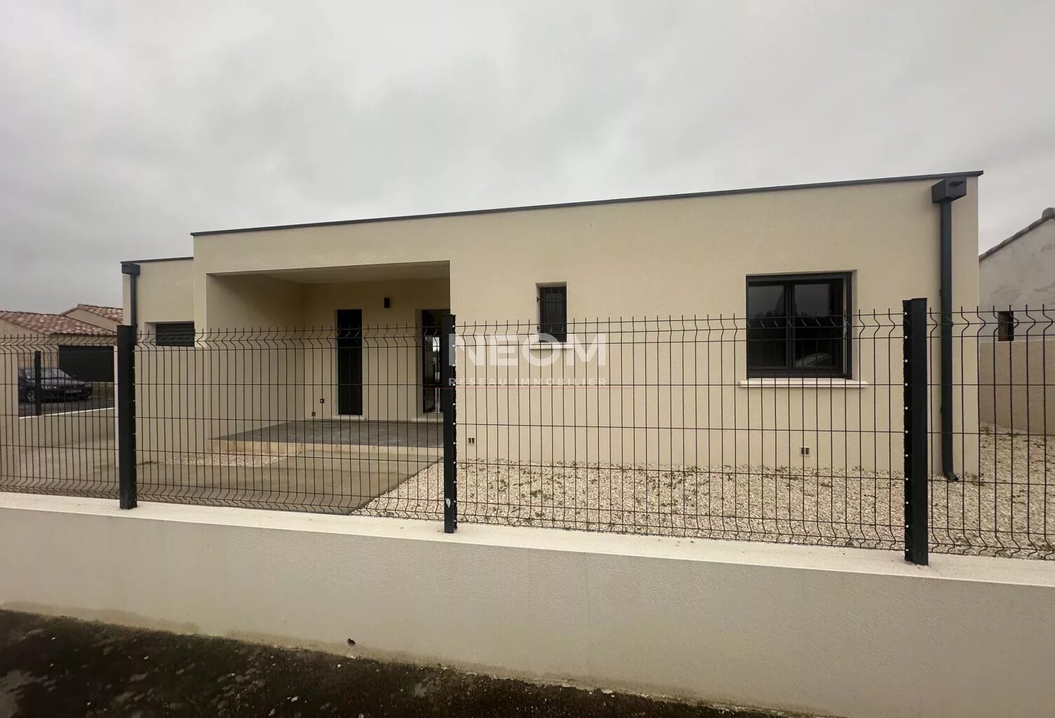 Villa neuve plain pied, 4 pièces, terrain sur 3 faces avec ga... — photo 1