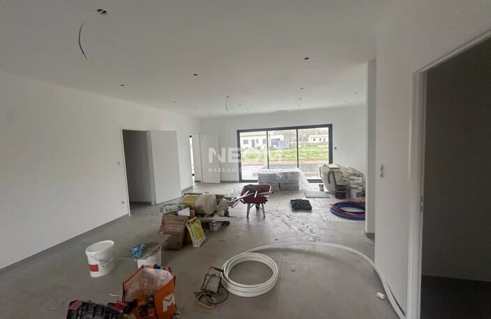 VILLA PLAIN PIED RT2012, 105 M² AVEC PISCINE ET GARAGE — photo 3