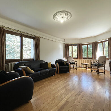 Appartement 3 pièces 1270 €