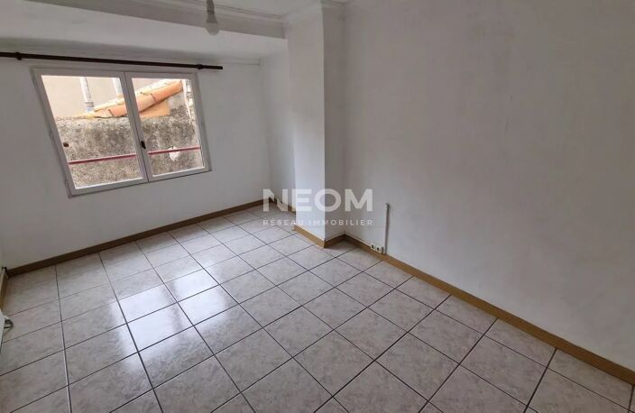 MAISON T4 AVEC COUR ET GARAGE NARBONNE — photo 4
