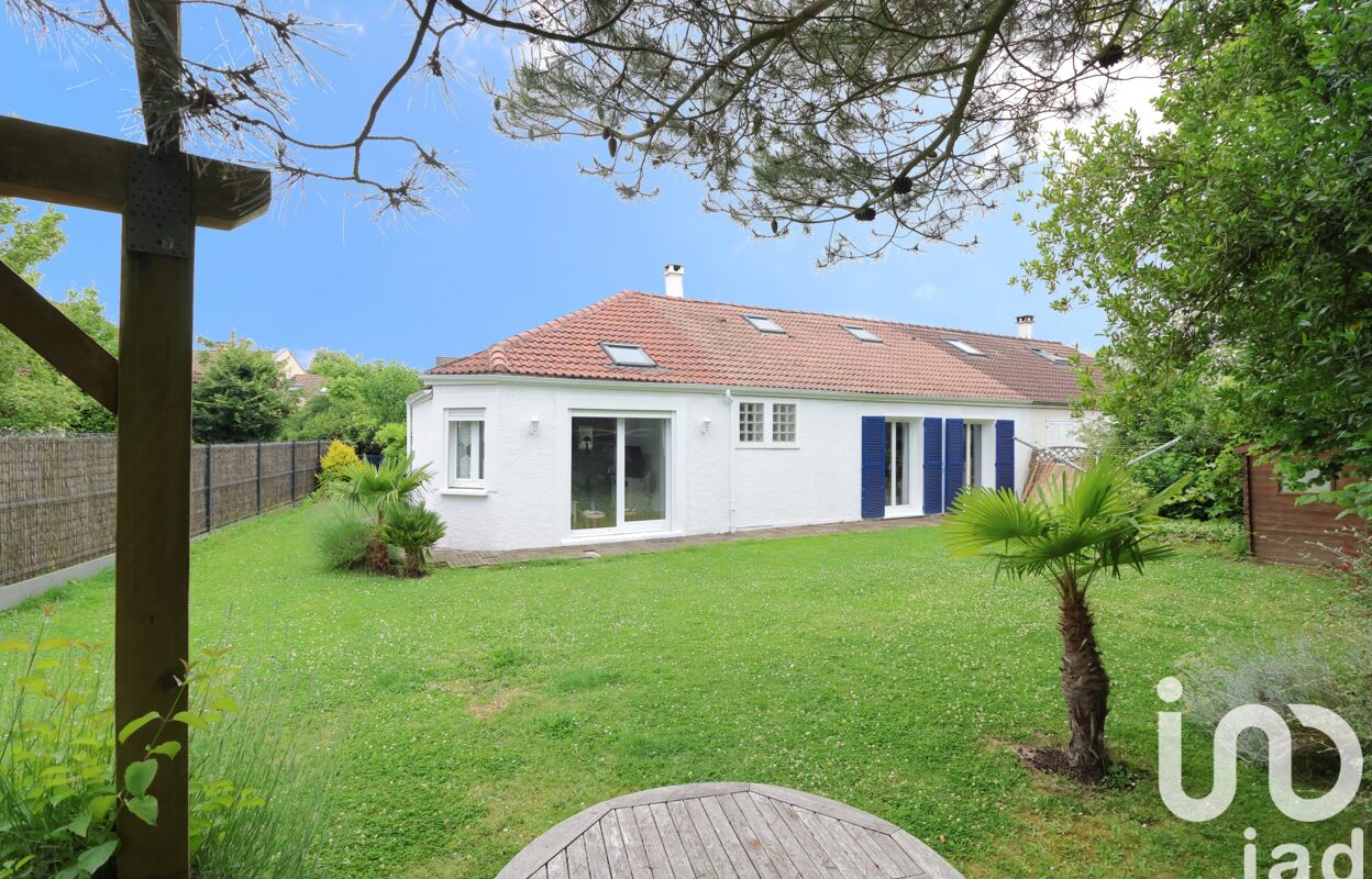 maison 8 pièces 178 m2 à vendre à Voisins-le-Bretonneux (78960)