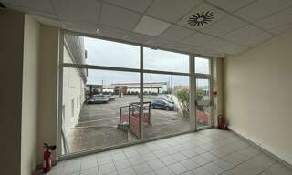 Bureau  274 m² à louer à Décines-Charpieu (69150)