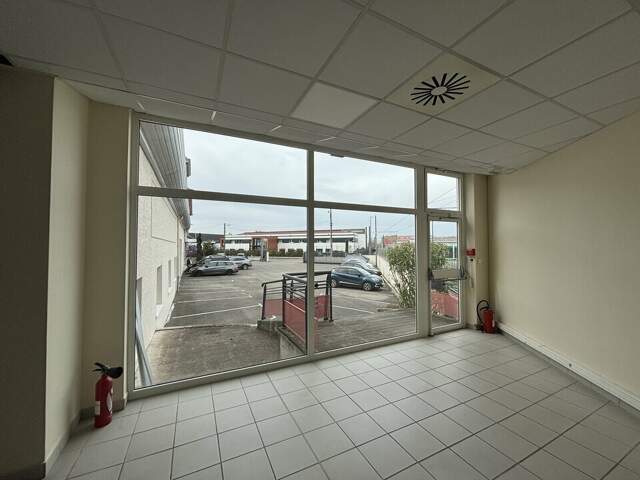 BUREAUX à LOUER — photo du bien