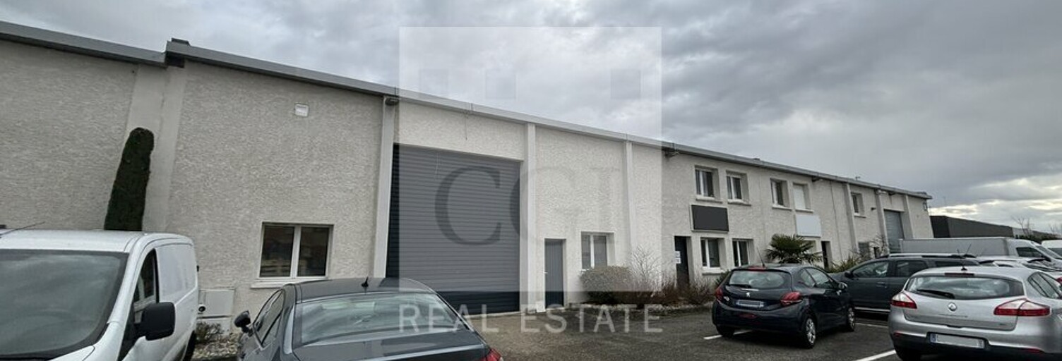 Commerce  583 m² à louer à Décines-Charpieu (69150)