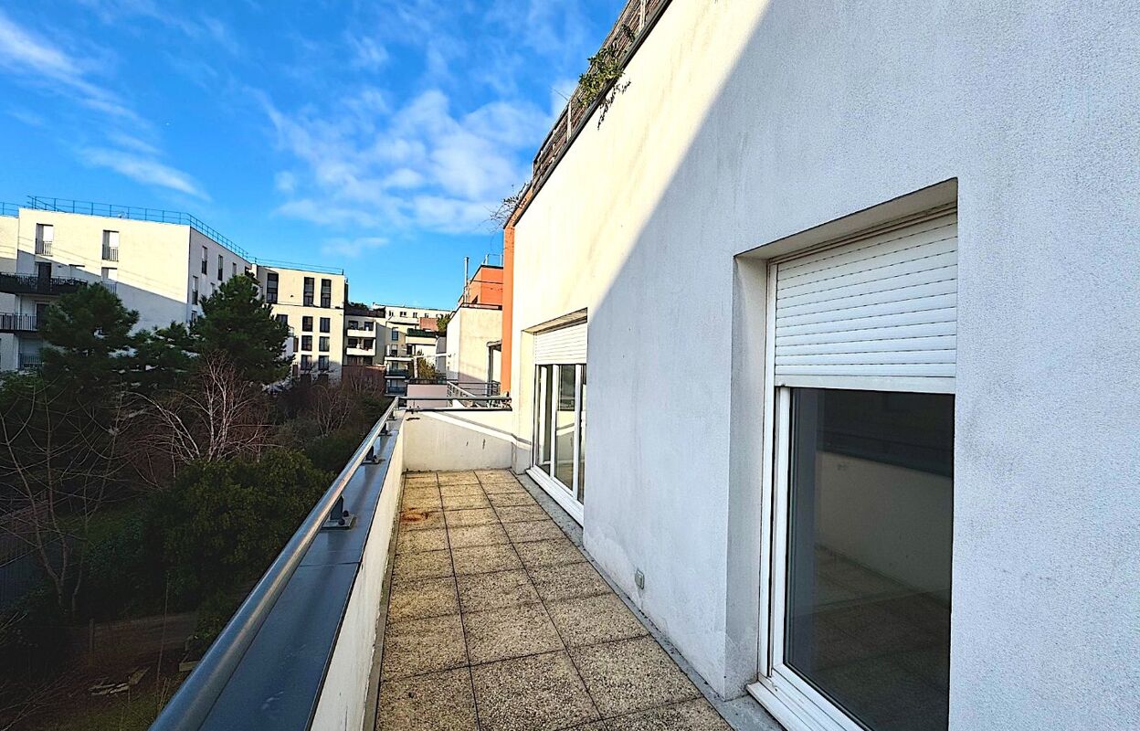 appartement 3 pièces 73 m2 à vendre à Saint-Denis (93210)