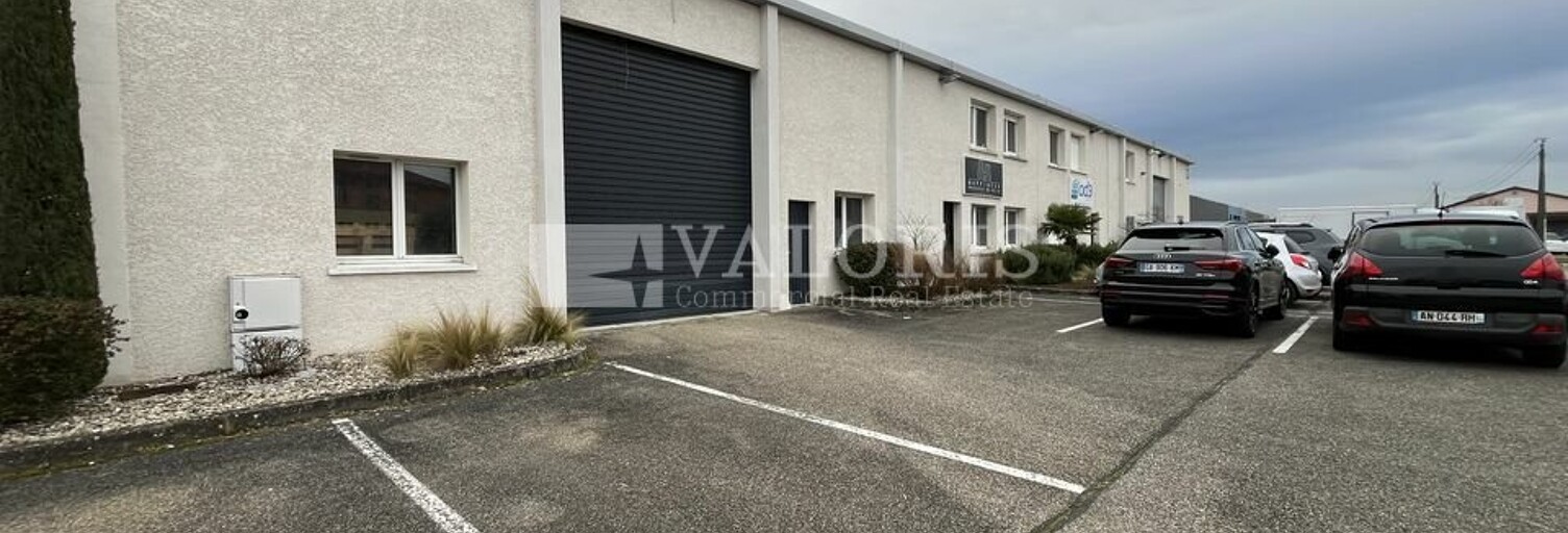 Commerce  1449 m² à louer à Décines-Charpieu (69150)