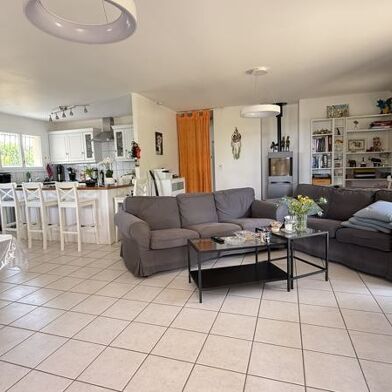 Maison 6 pièces 243800 €