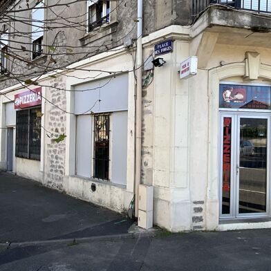Commerce  33000 €