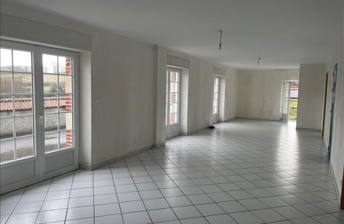 Vente maison 4 pièces 105 m² Néris-les-Bains (03310) — photo 2