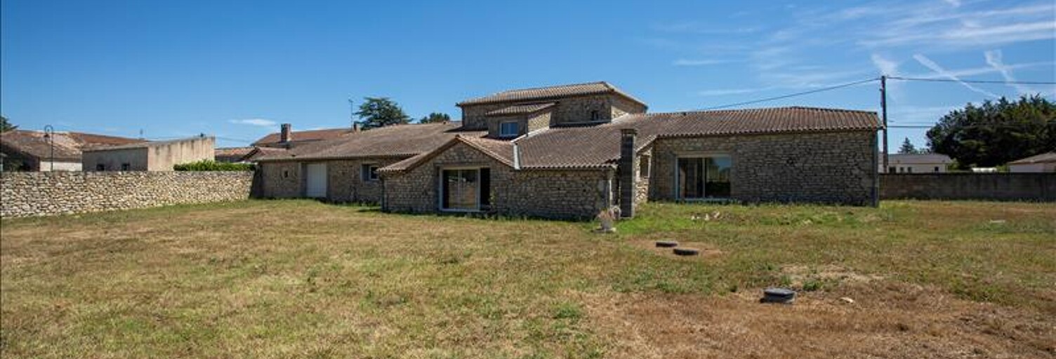 Maison 5 Pièces 380 m² à vendre à Soussac (33790)