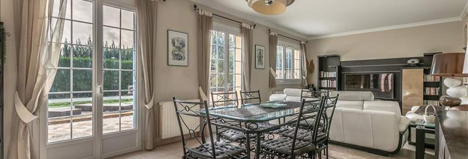 Maison 5 Pièces 163 m² à vendre à Saint-Jean-d'Illac (33127)