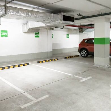 Parking 12 m²