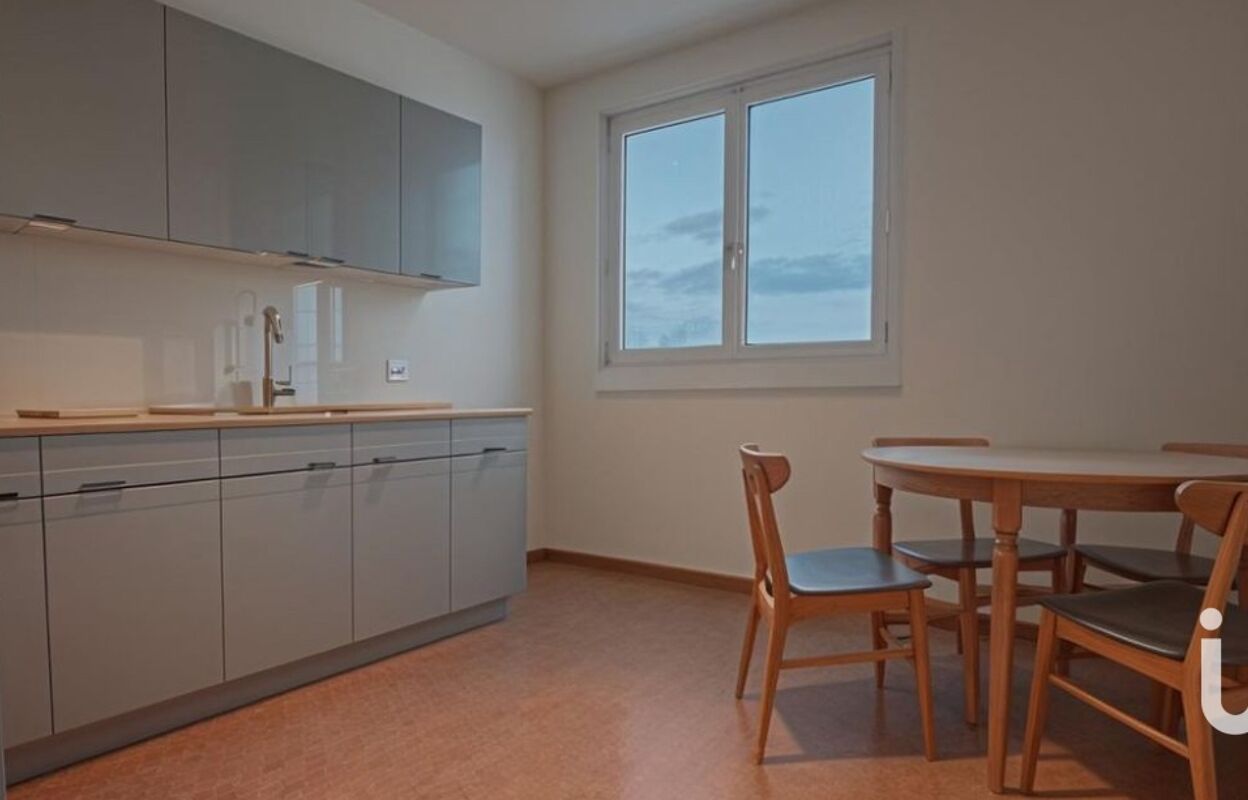 appartement 4 pièces 72 m2 à vendre à Pontault-Combault (77340)